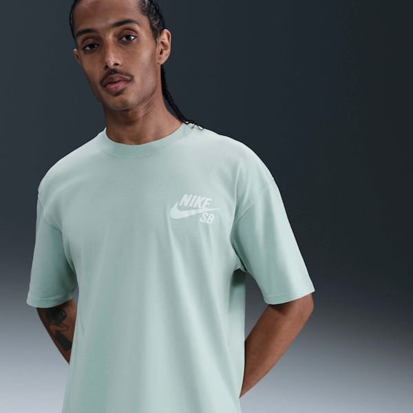 Vista 2 Camiseta Nike SB Logo - Masculina Nike VERDE CLARO