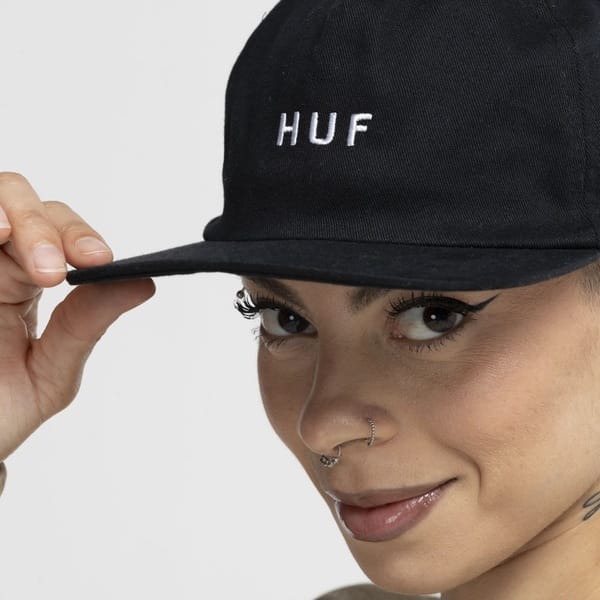 Vista 2 Boné Aba Reta Huf Snapback Dat Hat Logo Reg Metal HUF PRETO