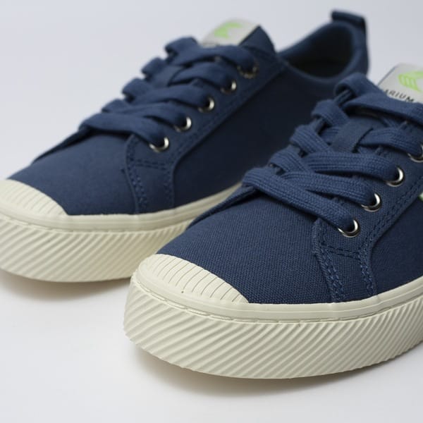 Vista 2 Tênis Cariuma Oca Low Shadow Blue Canvas Cariuma AZUL