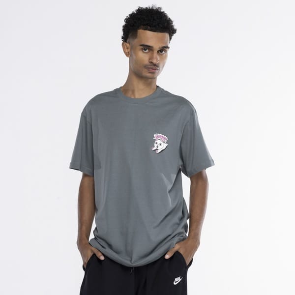 Vista 2 Camiseta Ripndip Manga Curta Leaping Kitty 2296 VERDE ESCURO