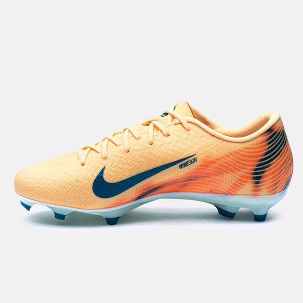 Vista 2 Chuteira de Campo Adulto Nike Zoom Mercurial Vapor 16 Academy Mbappé Nike LARANJA/AZUL