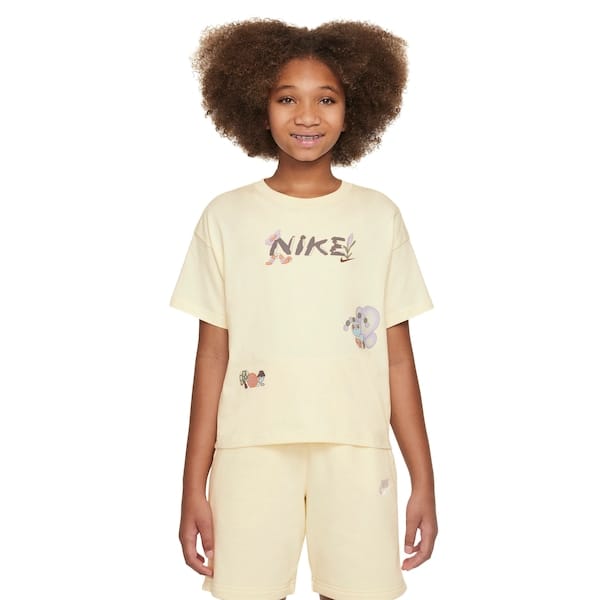 Camiseta Nike Sportswear Seasonal Story Juvenil