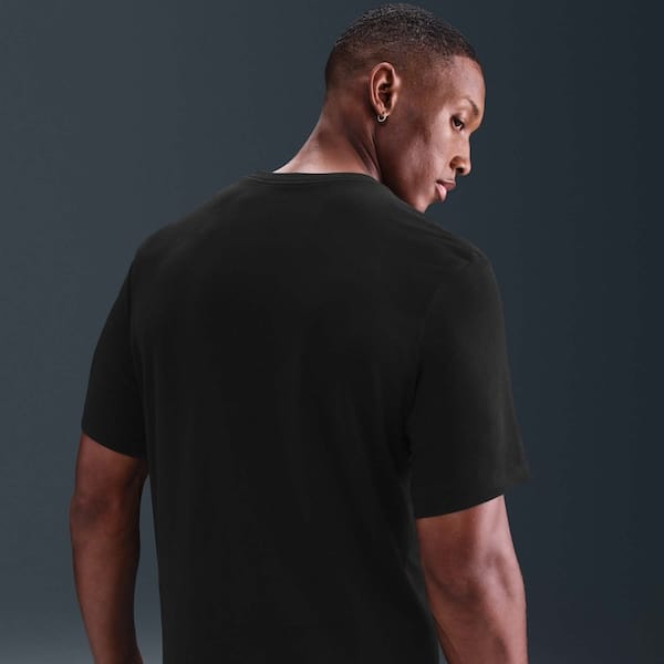 Vista 2 Camiseta Nike DNA OC 2 Masculina Nike PRETO