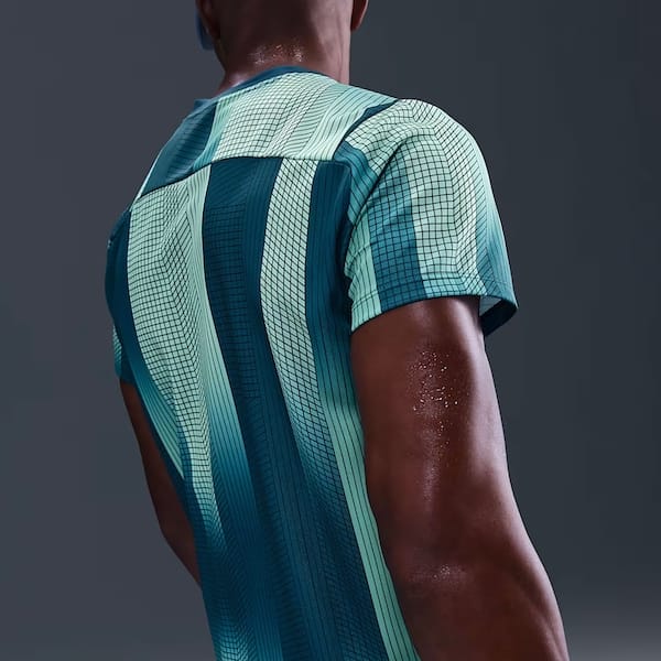 Camiseta Nike Dri-FIT Victory Masculina - 2