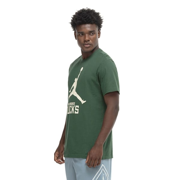Camiseta Milwaukee Bucks NBA Nike Jordan Essential Masculina