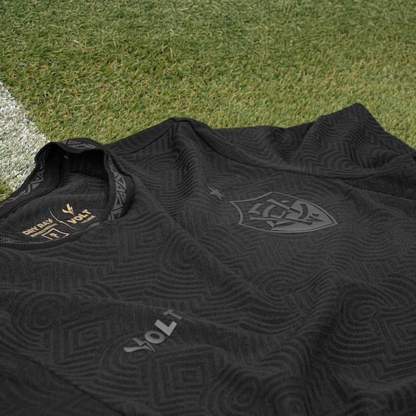 Vista 2 Camisa do Vitória-BA 25/26 Consciência Negra Volt Masculina Volt PRETO