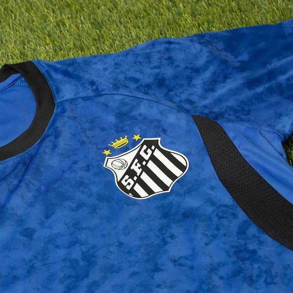 Vista 2 Camisa do Santos 26/27 Treino Masculina Umbro AZUL/PRETO