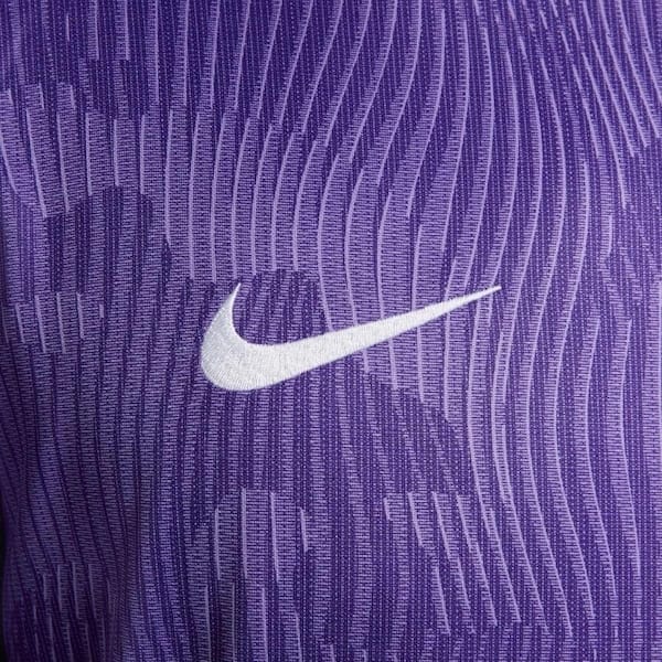 Vista 2 Camisa do Liverpool III 2023/24 Nike Torcedor Pro - Masculina Nike ROXO/BRANCO