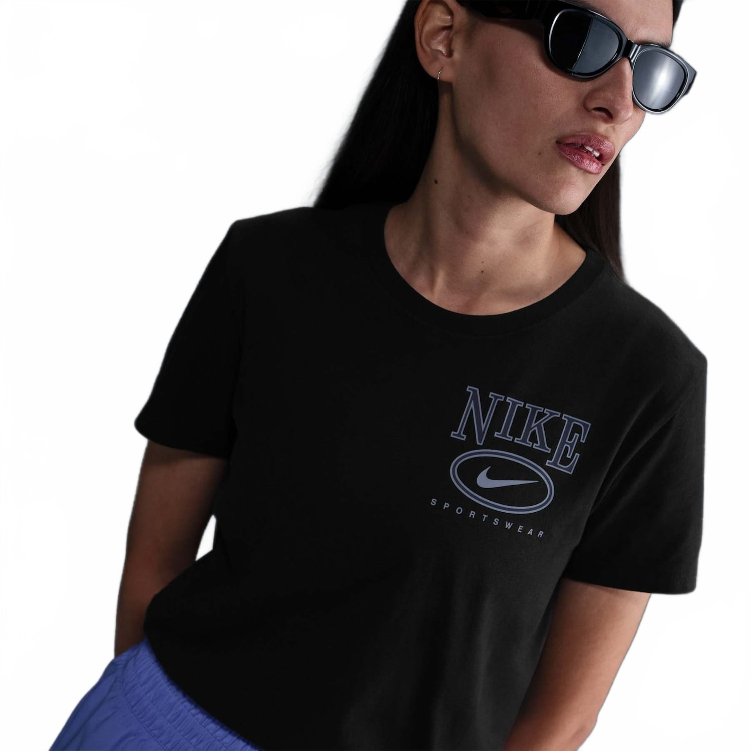 Camiseta Nike Sportswear Club Essential Feminina