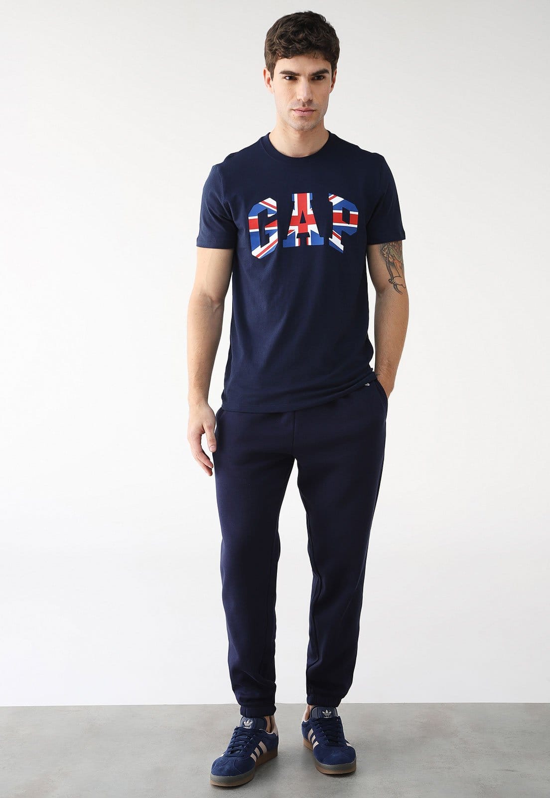 Vista 2 Calça de Moletom GAP Jogger Logo Azul-Marinho GAP azul marinho