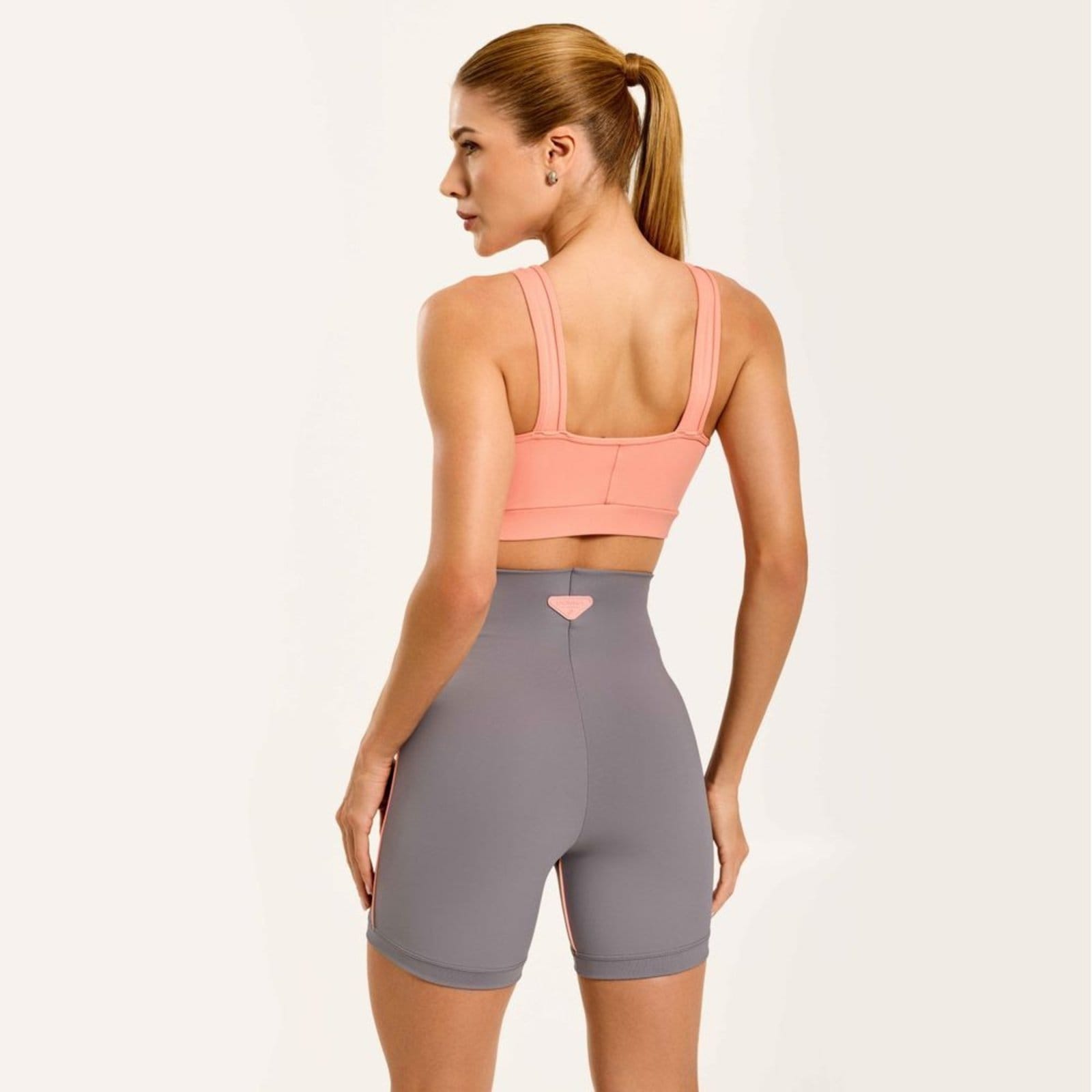 Vista 2 Short Trace Biografia em Poliamida Donna Carioca cinza