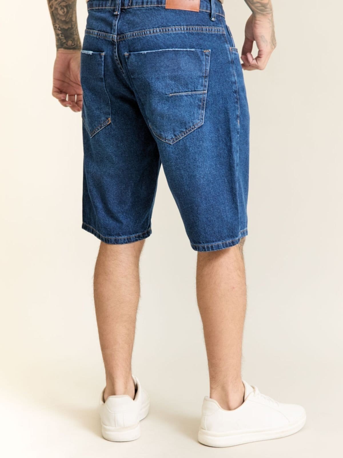 Vista 2 Bermuda Jeans Masculina Tradicional Algodão Confortável VHF VARIEDADES azul