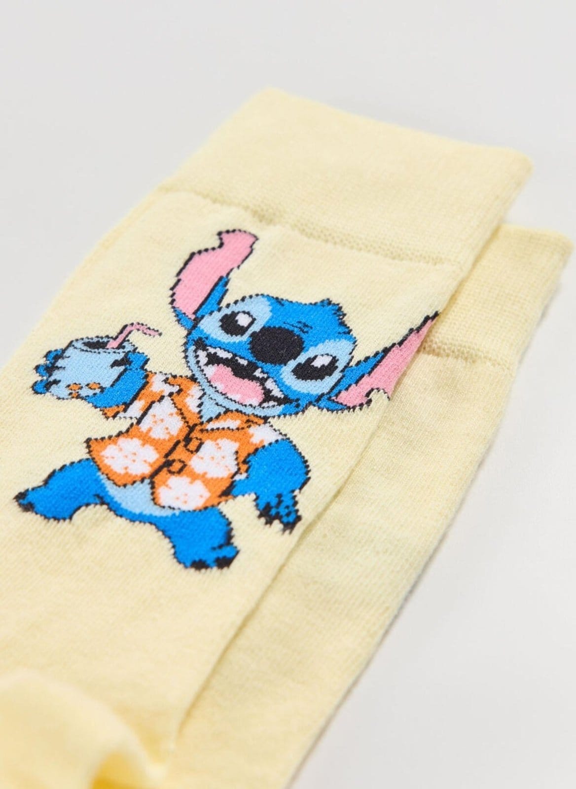 Vista 2 Meia Amarela Stitch Praiano Youcom amarelo
