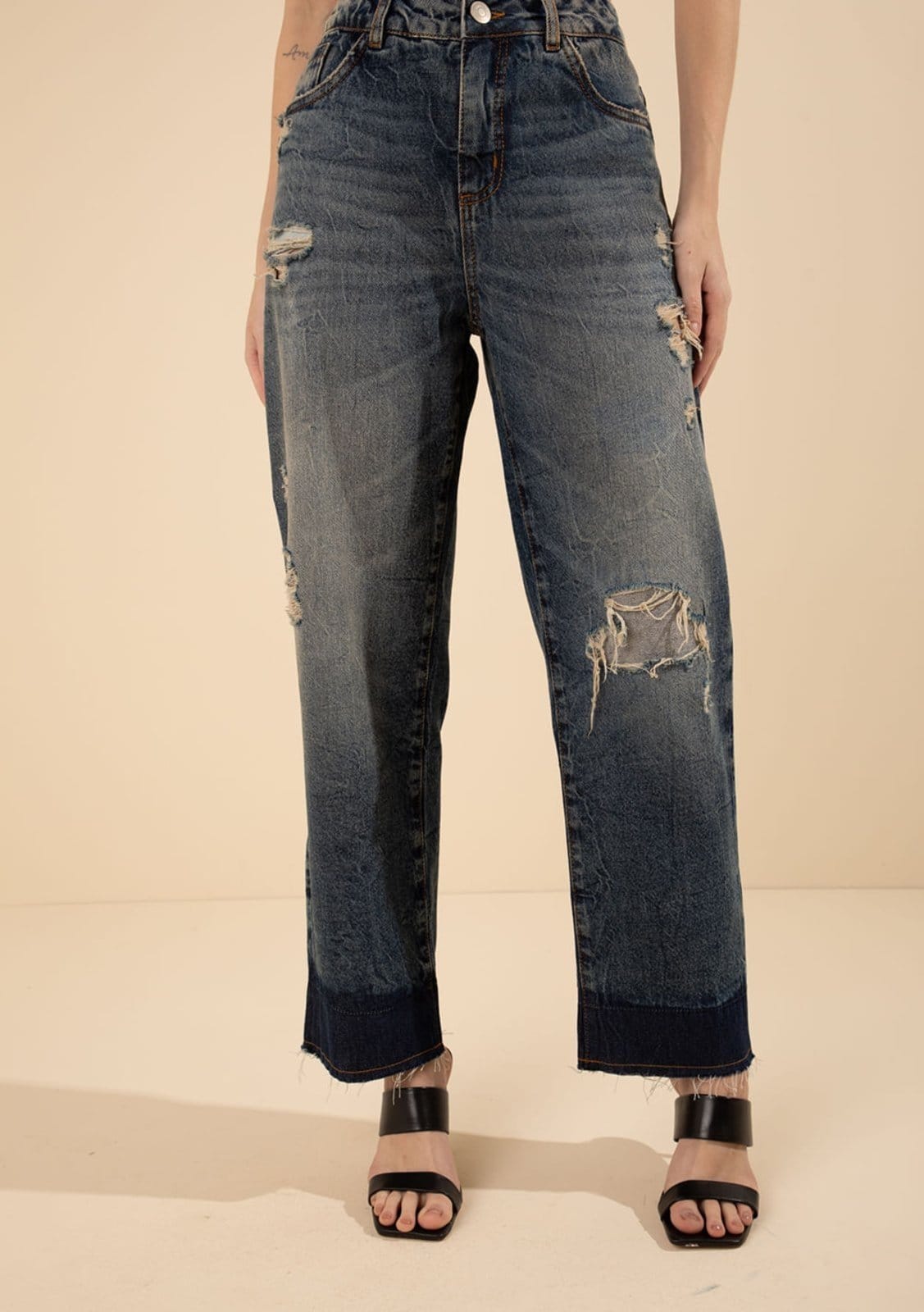 Vista 2 Calça Morena Rosa Reta Alta Azul Morena Rosa azul rosa