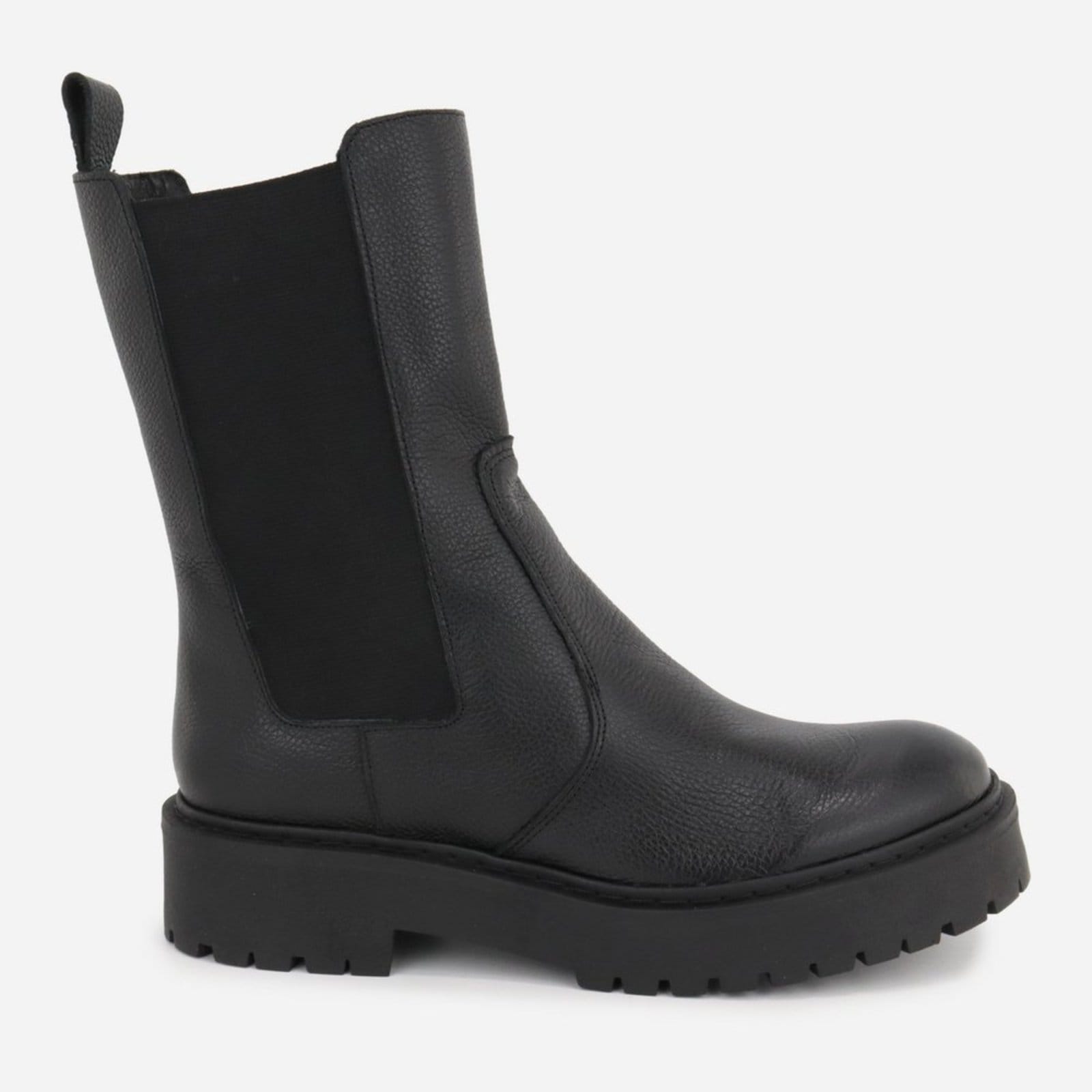 Vista 2 Bota Maria Paua Store Coturno Chelsea Feminina Couro Cano Médio Conforto MARIA PAULA preto