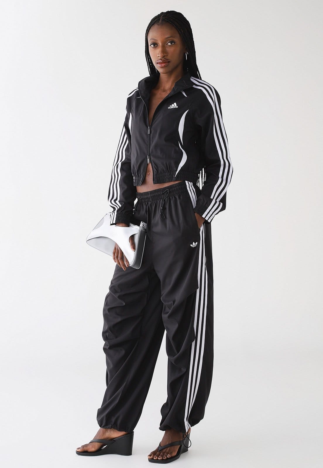 Vista 2 Calça Feminina adidas Originals Adilenium Teamgeist Ruffle Preta adidas Originals preto