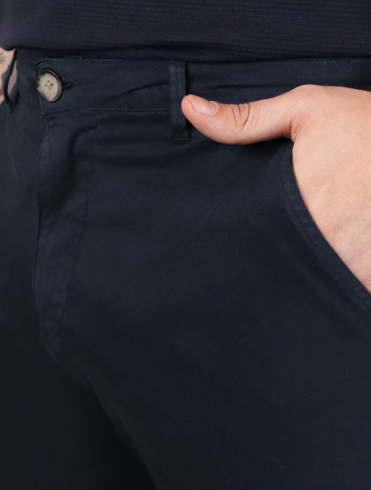 Vista 2 Bermuda Reserva Masculina Casual Copper Azul Marinho Reserva azul marinho copper