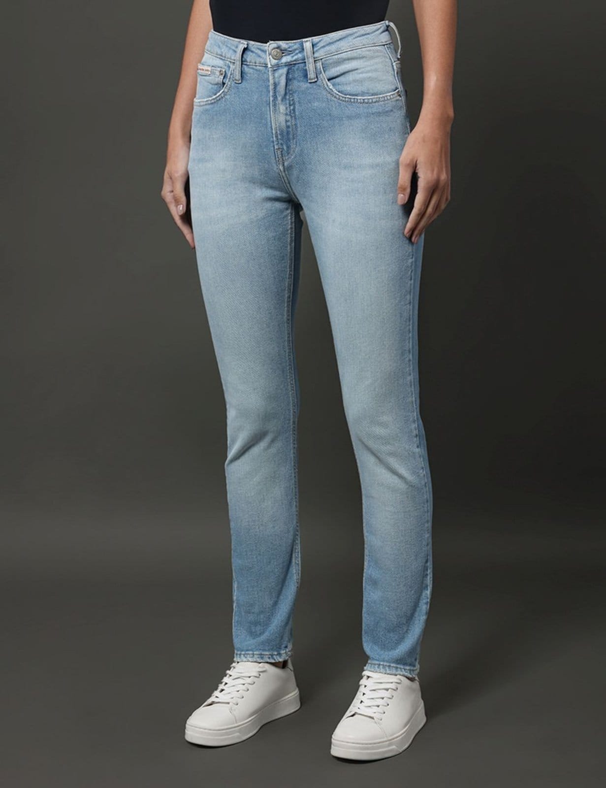 Calça Jeans Feminina Slim 5 Pockets Calvin Klein Jeans Claro