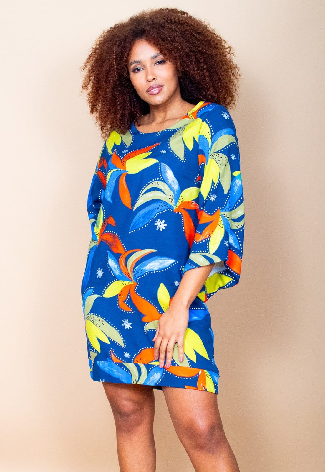 Vestido Curto Cabanafree Balli Manga Ampla Estampa Maré Vibrante