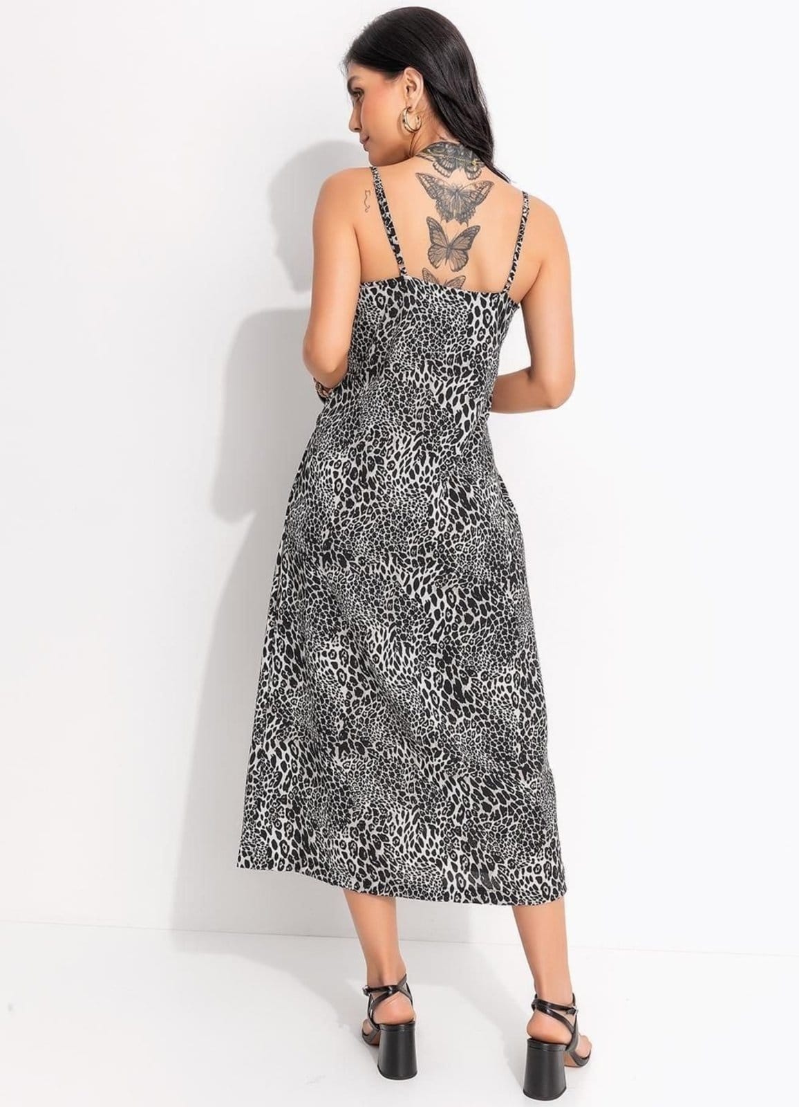 Vista 2 Vestido Em Crepe Plano Quintess Onça Preta Quintess preto
