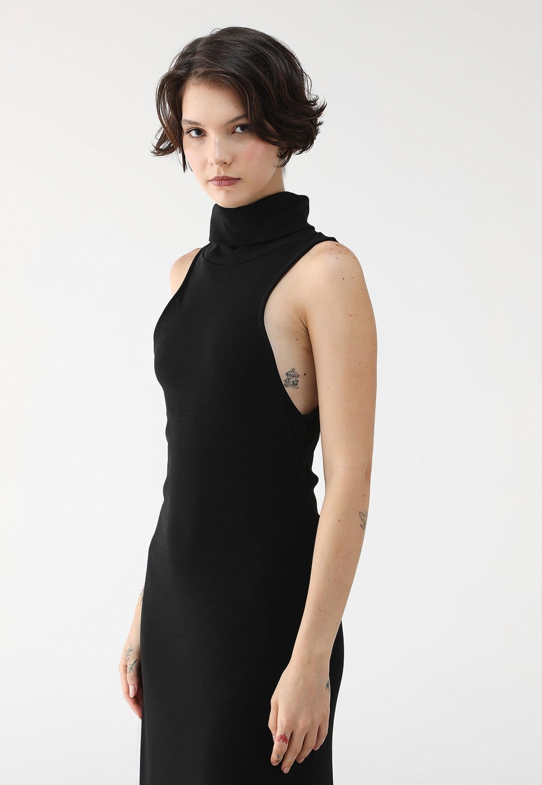 Vista 2 Vestido FARM Longo Gola Alta FARM preto