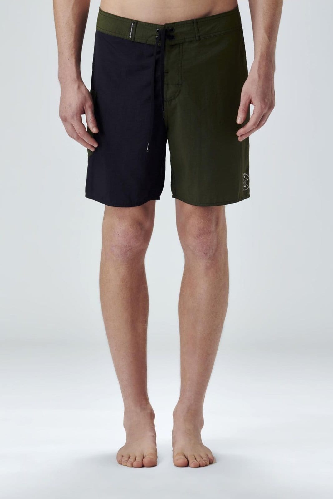 Vista 2 Bermuda surf duo color Osklen verde