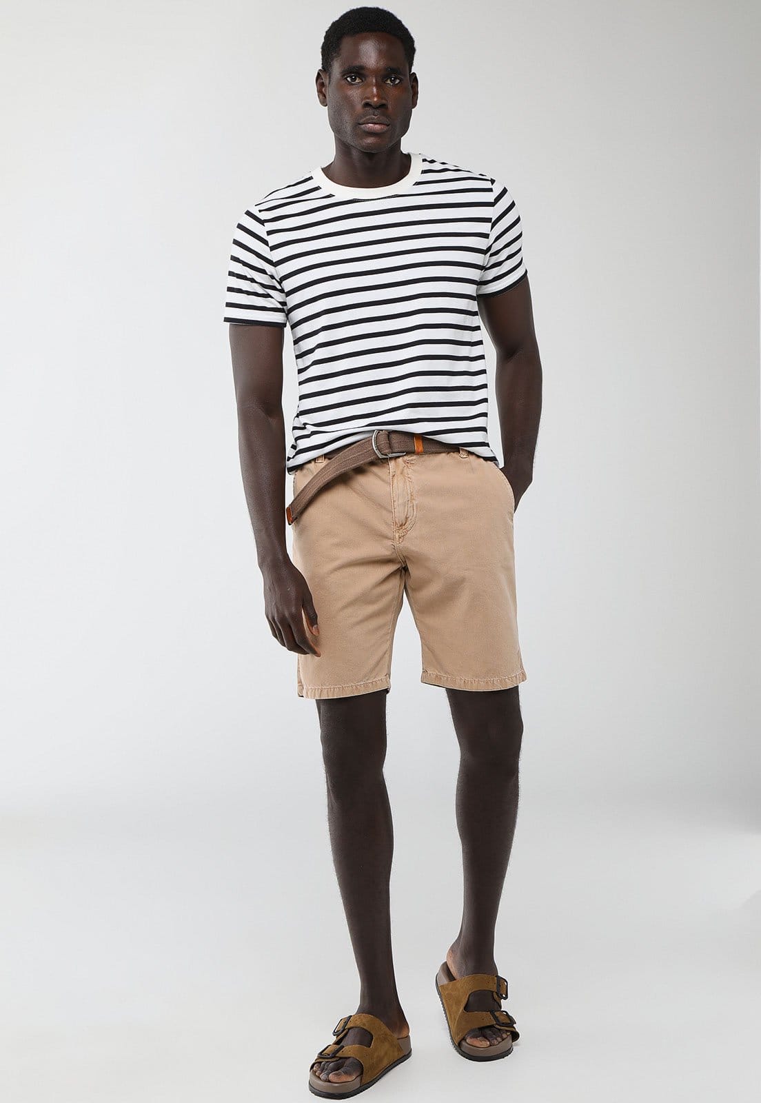 Vista 2 Bermuda Masculina Aleatory Sarja Lisa Caqui Aleatory bege caqui