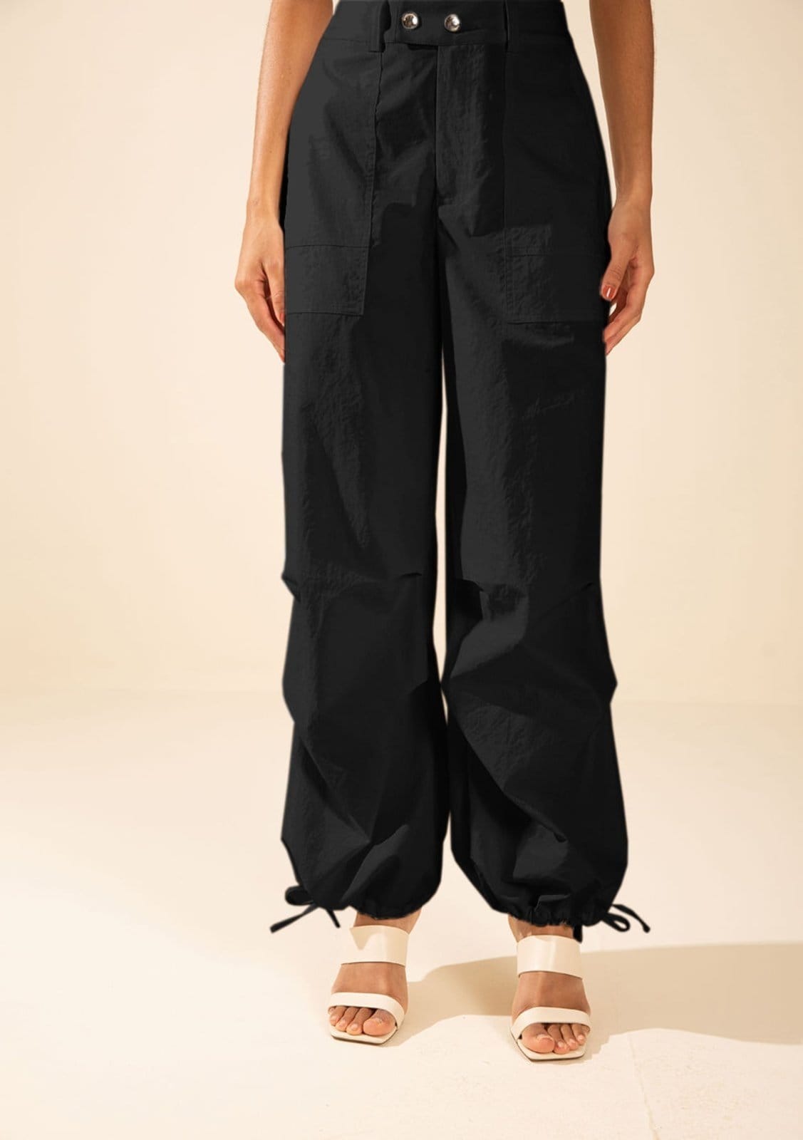 Vista 2 Calça Morena Rosa Cargo Alta Preto Morena Rosa preto rosa