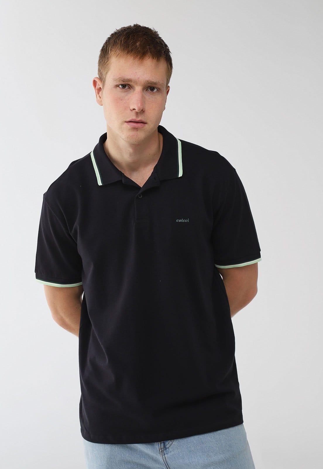 Camisa Polo Colcci Detalhe Contrastante Preta