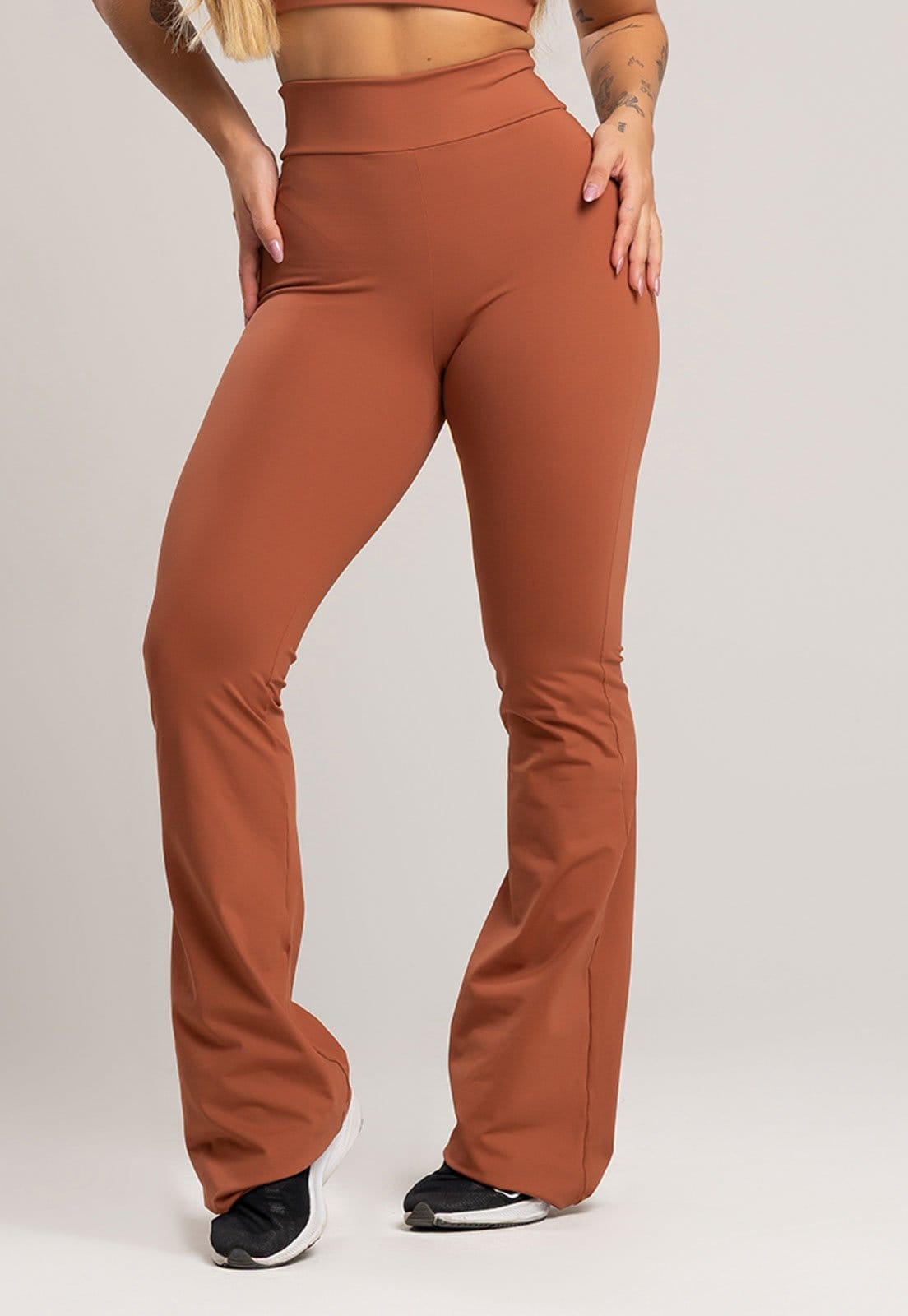 Calça MVB Modas Flare Pantalona Poliamida Mousse