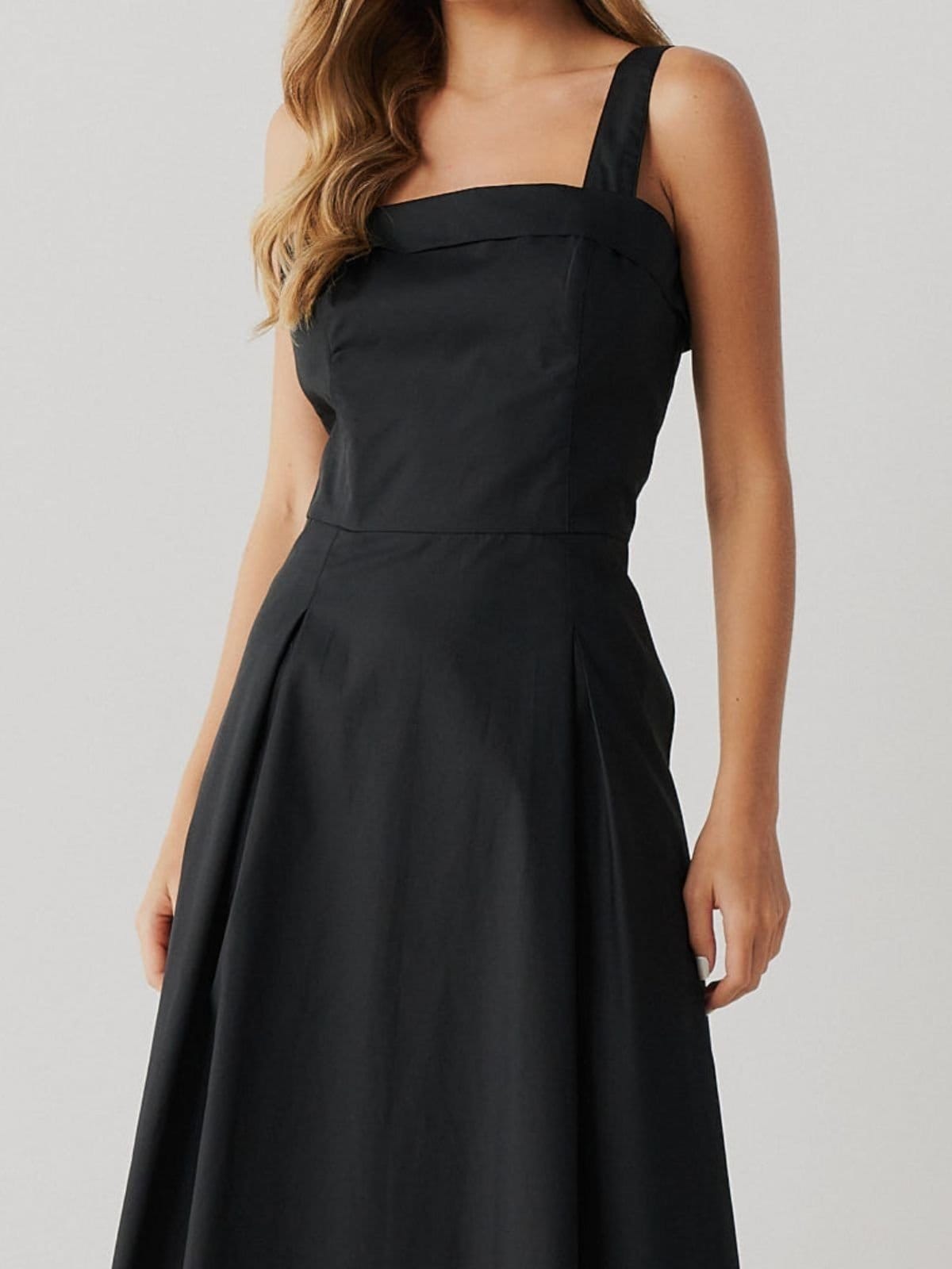 Vista 2 Vestido Via Lessa Valence Alfaiataria Midi em Algodão Via Lessa preto