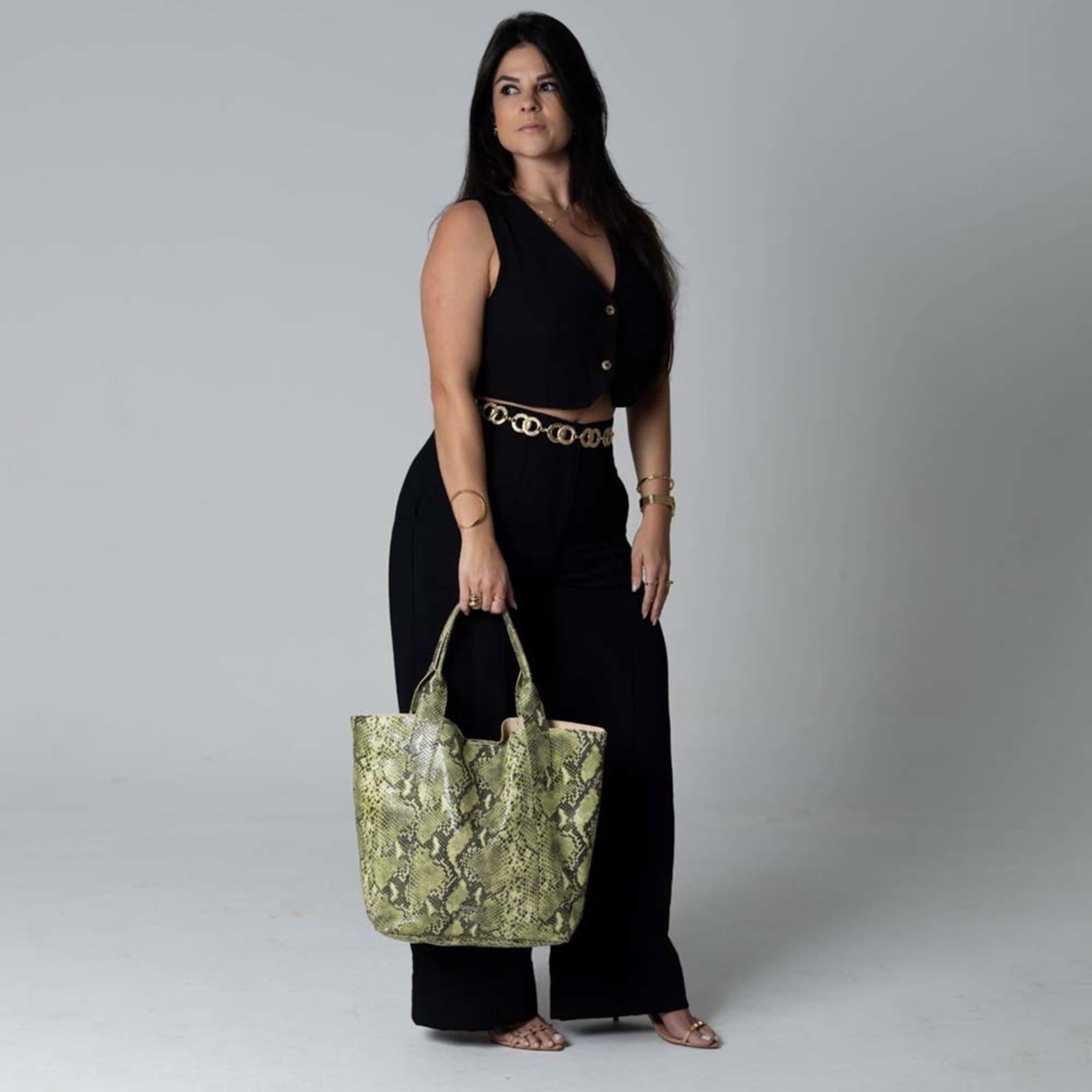 Vista 2 Sacola Griffazzi em Couro Oliva Griffazzi verde