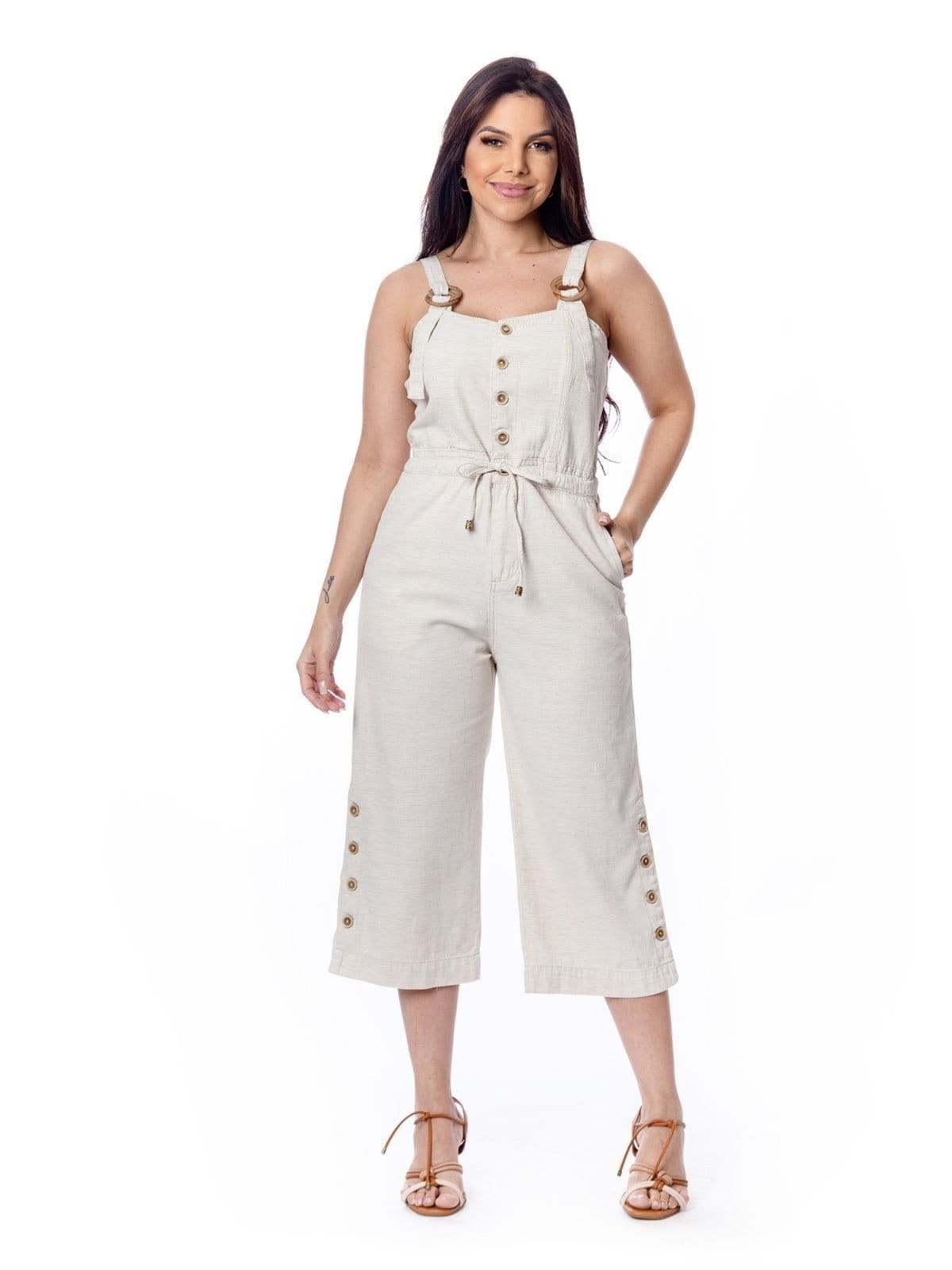 Macacão Restrito Jeans Pantacourt de Linho Natural - Bege