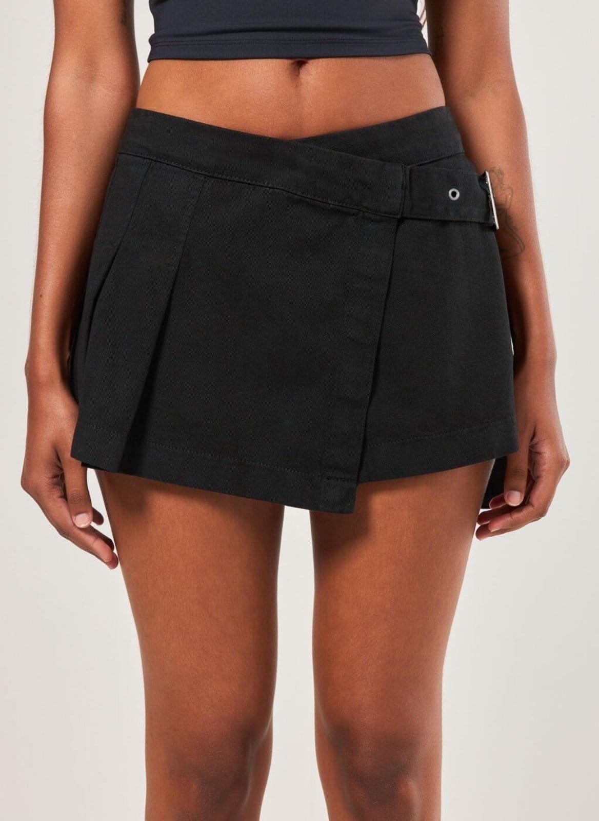 Vista 2 Short Saia Sarja Fivela Youcom preto