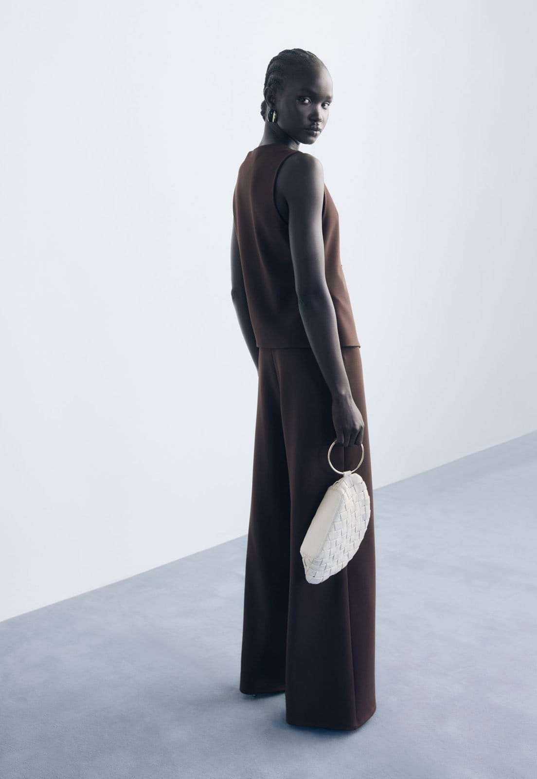 Vista 2 Calça Feminina Mango Salve Mango marrom