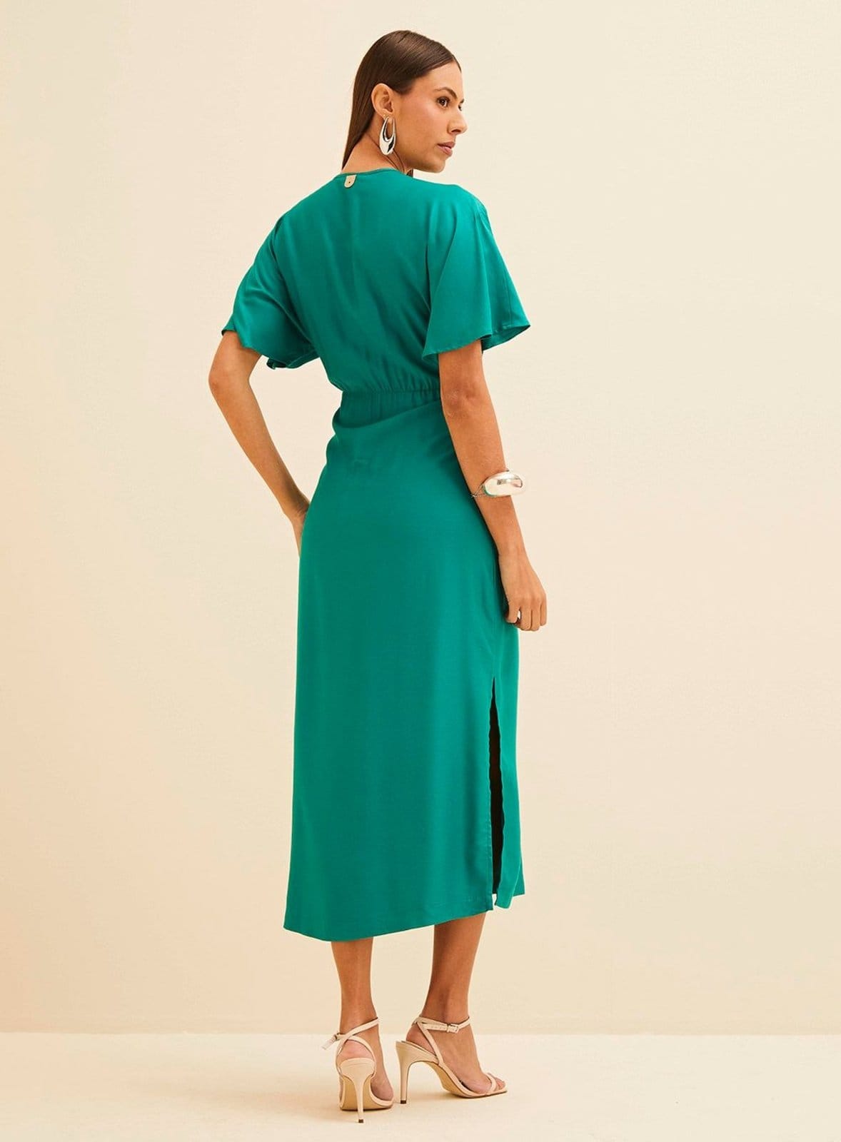 Vista 2 Vestido Midi Reto com Amarração Forum Palmleef Forum verde
