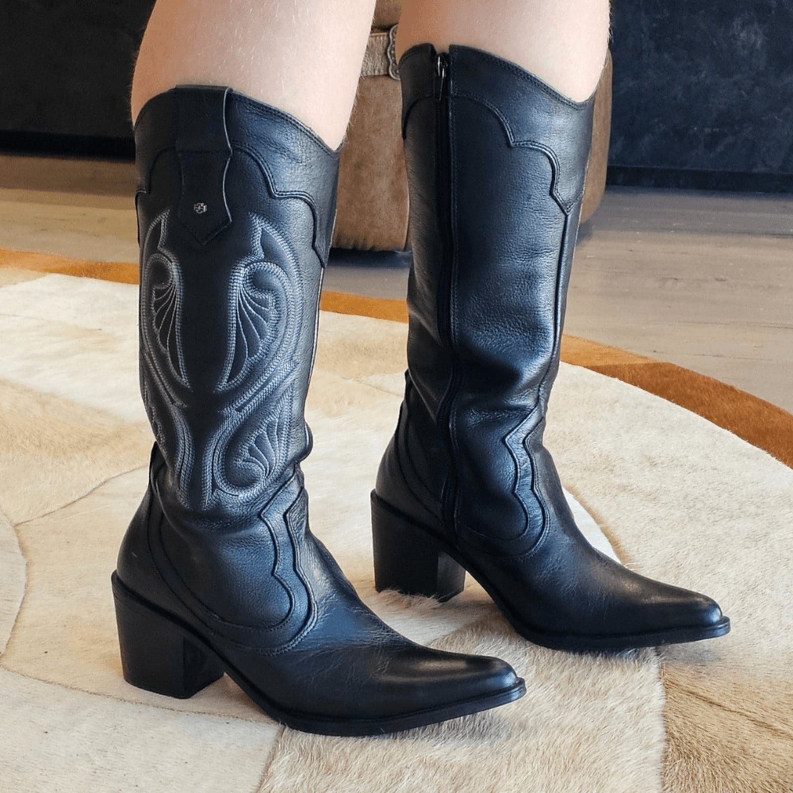 Vista 2 Bota New Western Couro NWE001 Perlatto preto