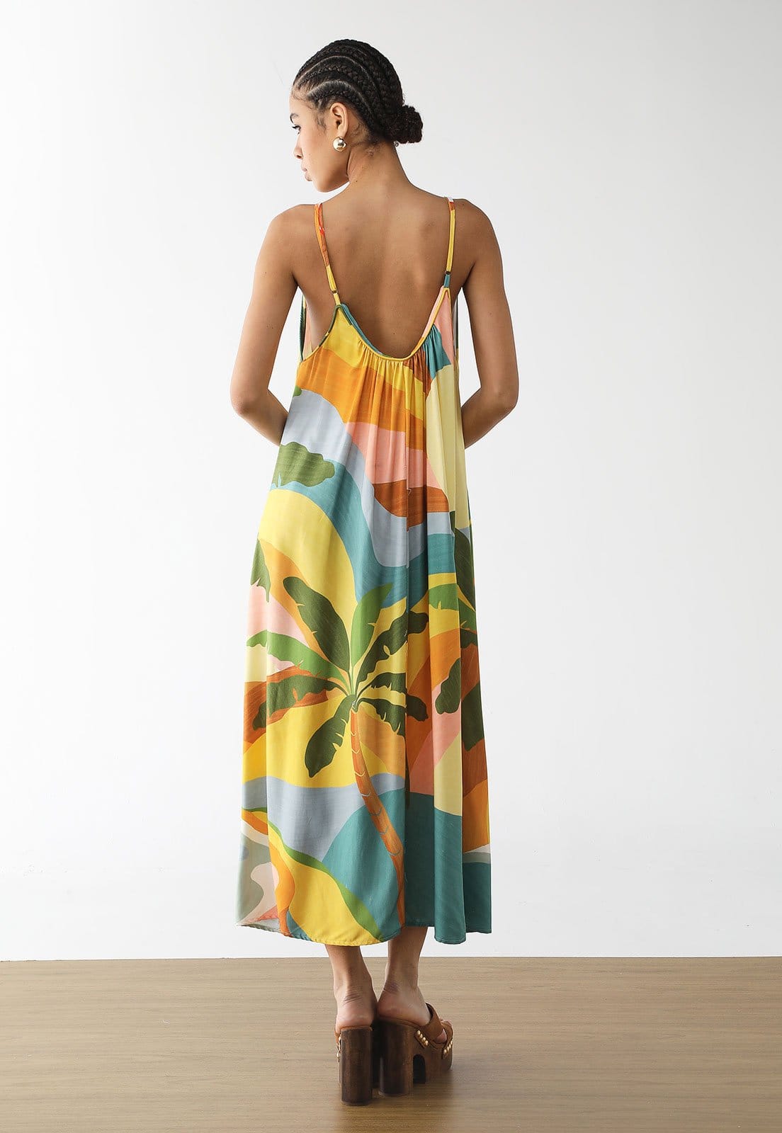 Vista 2 Vestido Feminino FARM Midi Estampa Multicolorida FARM verde