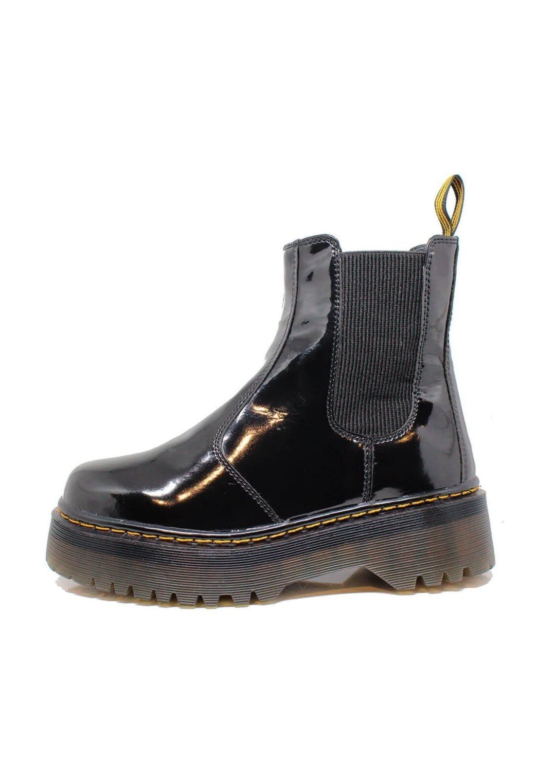 Vista 2 Bota Tratorada Chelsea Estilo Veggie Verniz ESTILO VEGGIE SHOES preto