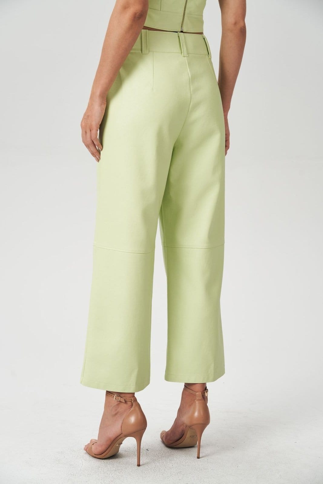 Vista 2 Calça PU Com Bolso Feminina Acostamento ACT FEMININO preto