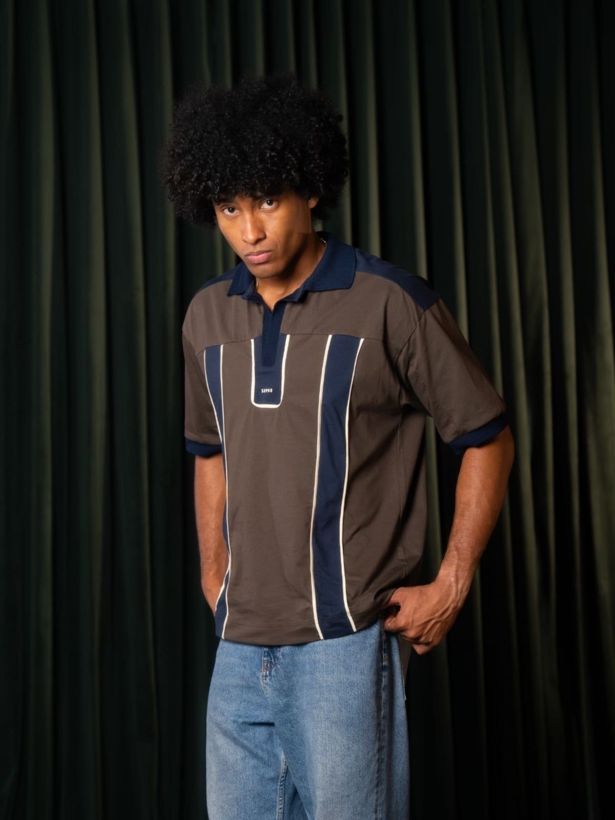 Vista 2 Camiseta Polo Sopro Time da Casa Sopro marrom