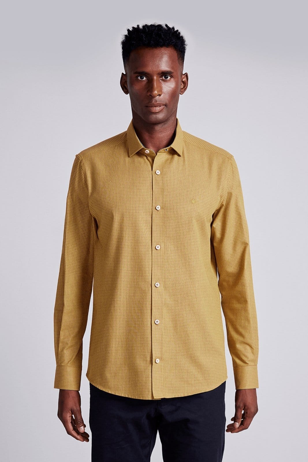 HIGHSTIL Camisa Comfort Listrada Mostrada