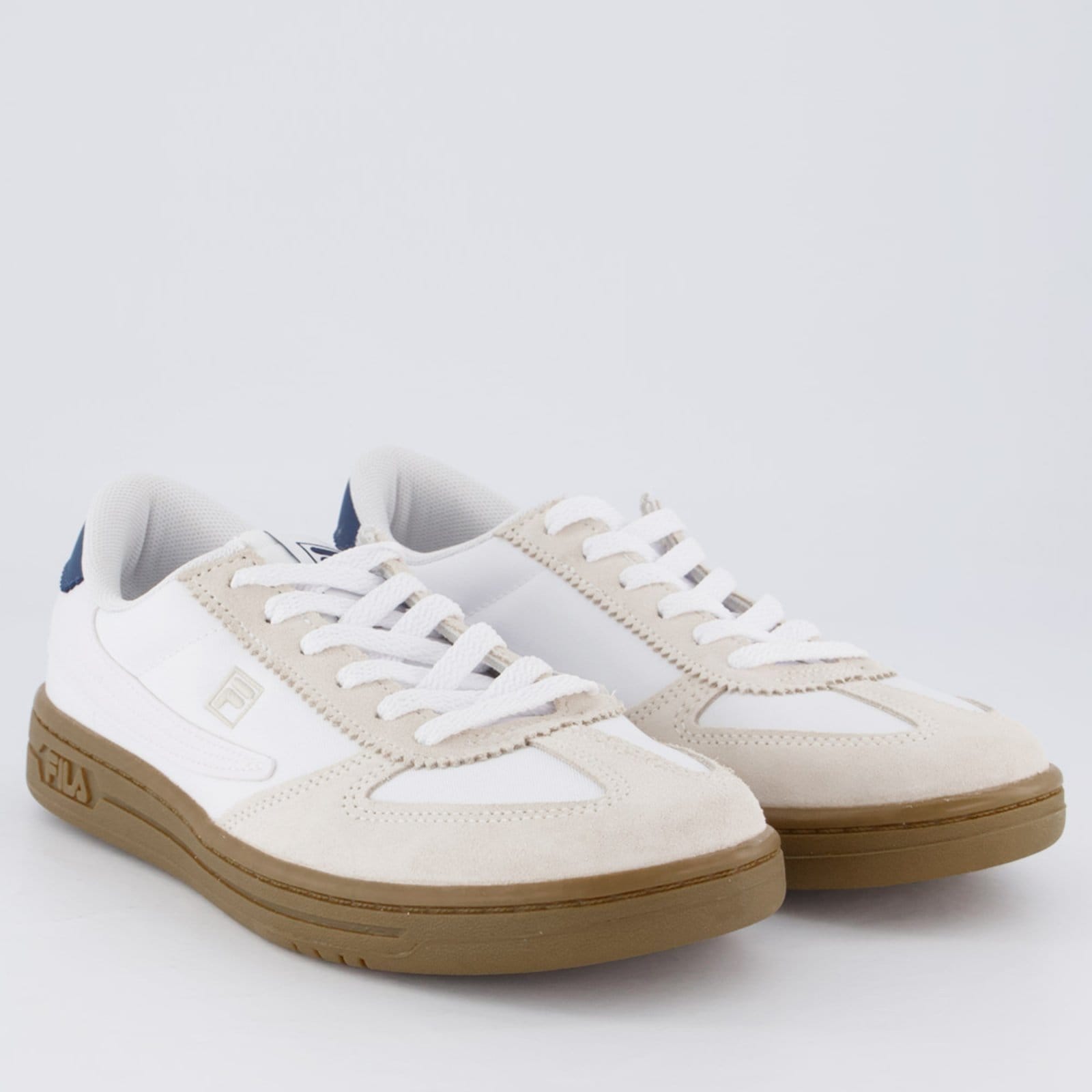 Vista 2 Tênis Fila Tennis 88 T-Toe Feminino e Bege Fila branco