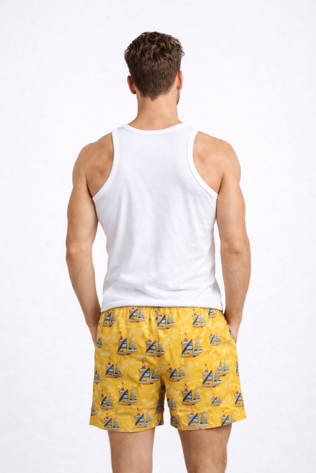 Vista 2 Bermuda Verão D Bell Outlet Fashion Estampa Barca D BELL OUTLET FASHION amarelo