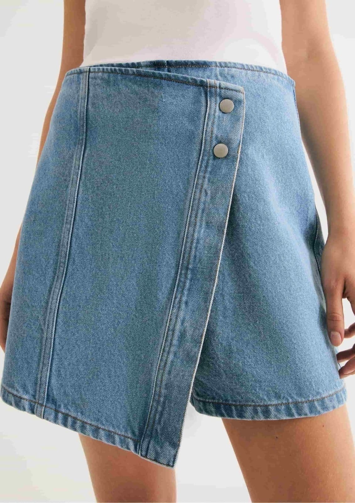 Vista 2 Shorts Saia Jeans Cintura Média Hering azul