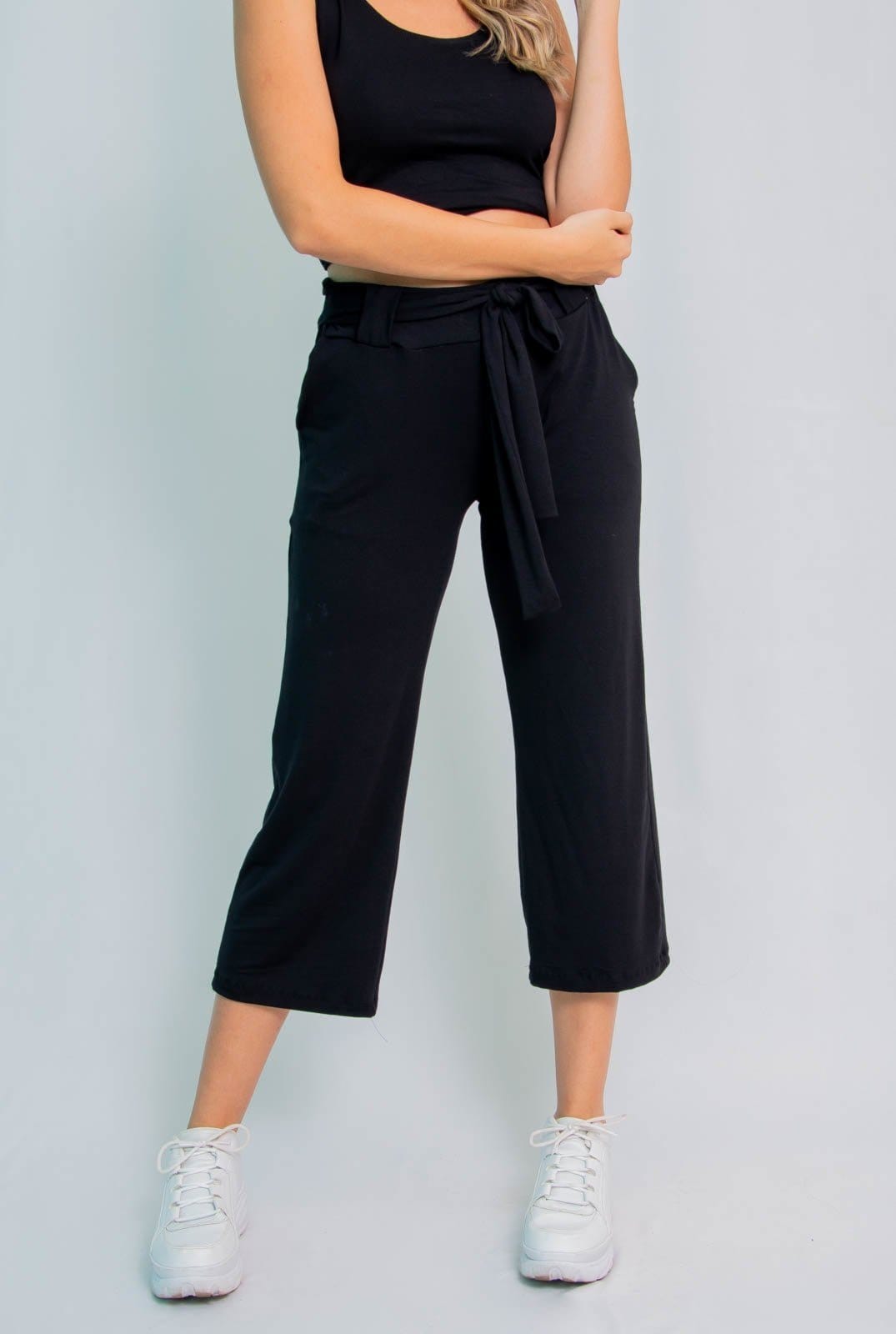 Calça Pantacourt Maria Paes com Bolso e Cinto