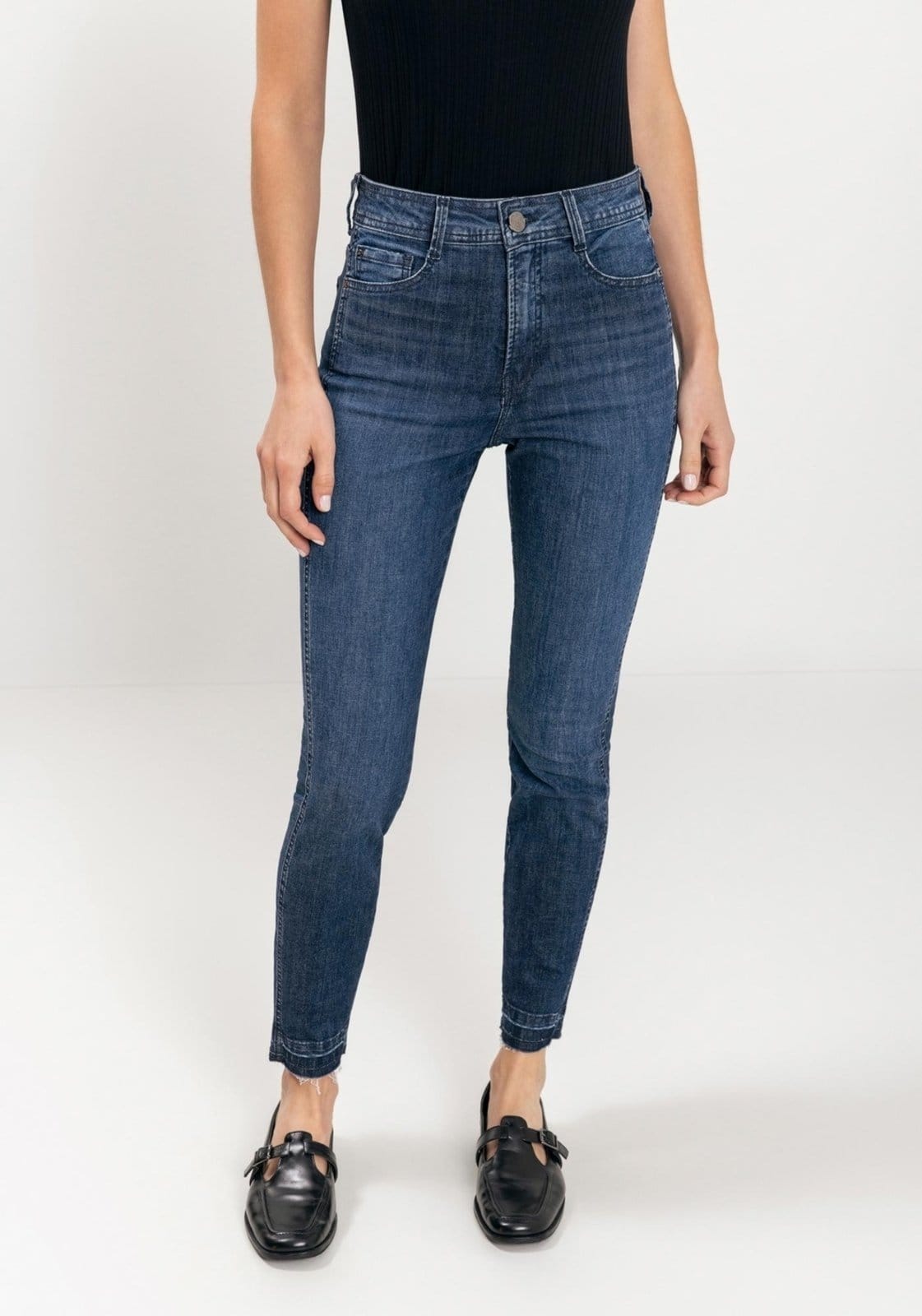 Vista 2 Calça Jeans Skinny Cropped Com Tecnologia Perfect Lez a Lez azul