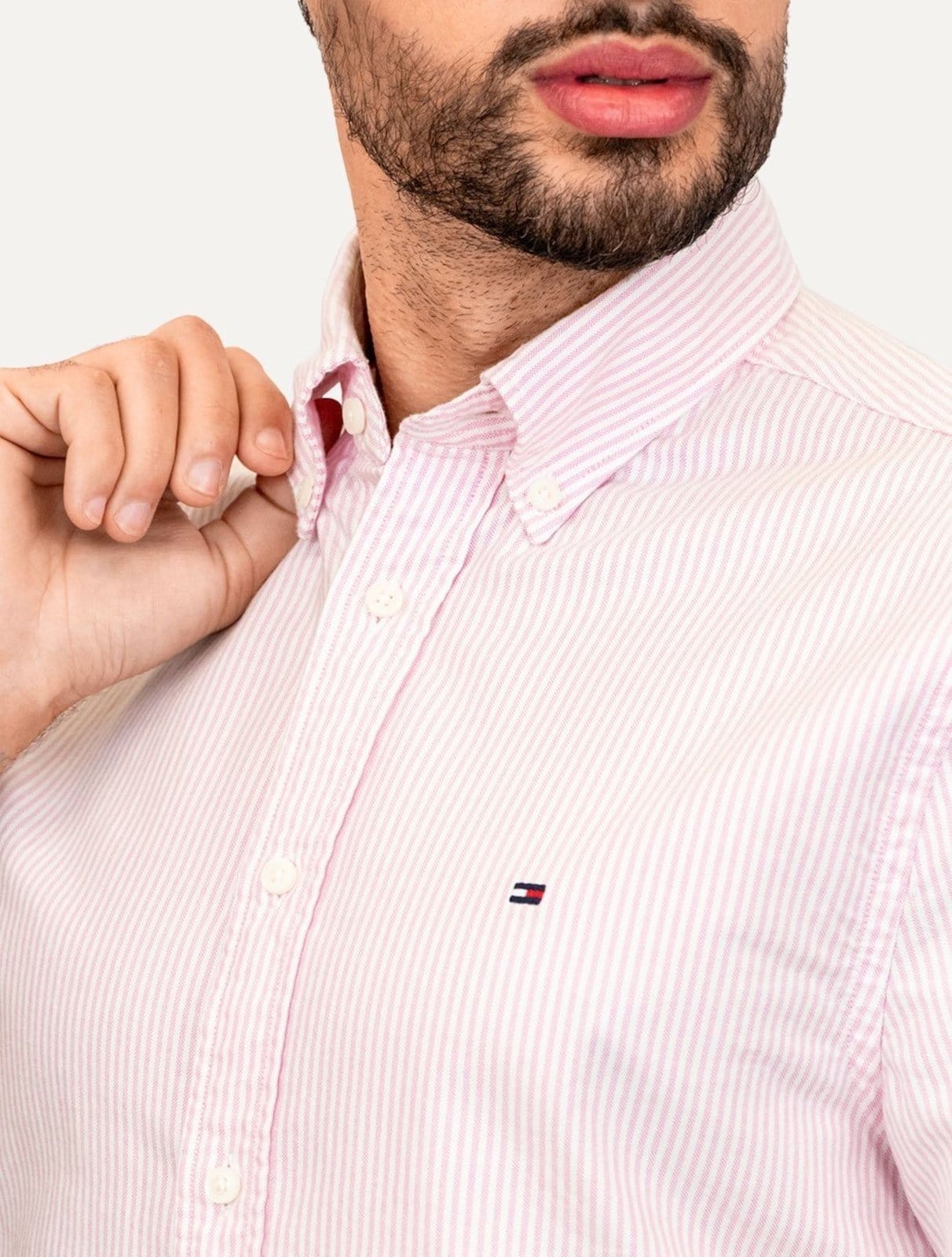 Vista 2 Camisa Tommy Hilfiger Masculina Manga Curta Regular Oxford Stripes Mescla Tommy Hilfiger rosa