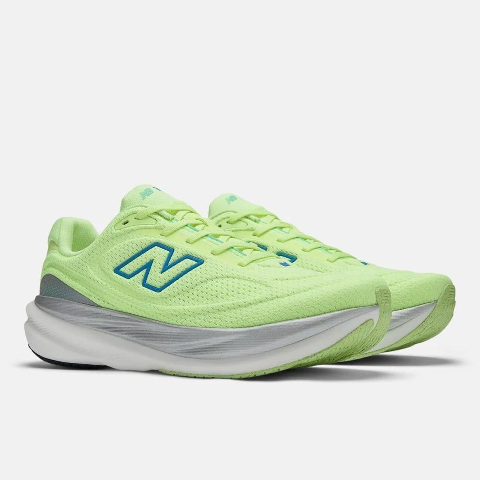Vista 2 Tênis New Balance Masculino 1080 v15 1348267 38 Claro New Balance verde