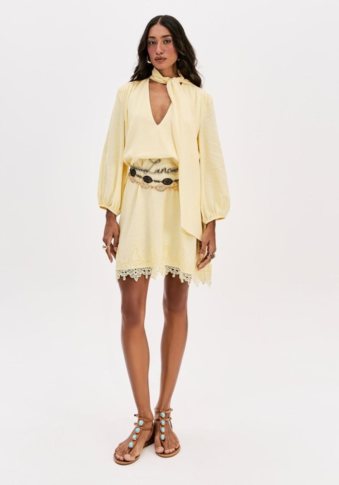 Vestido Curto Com Renda E Linho